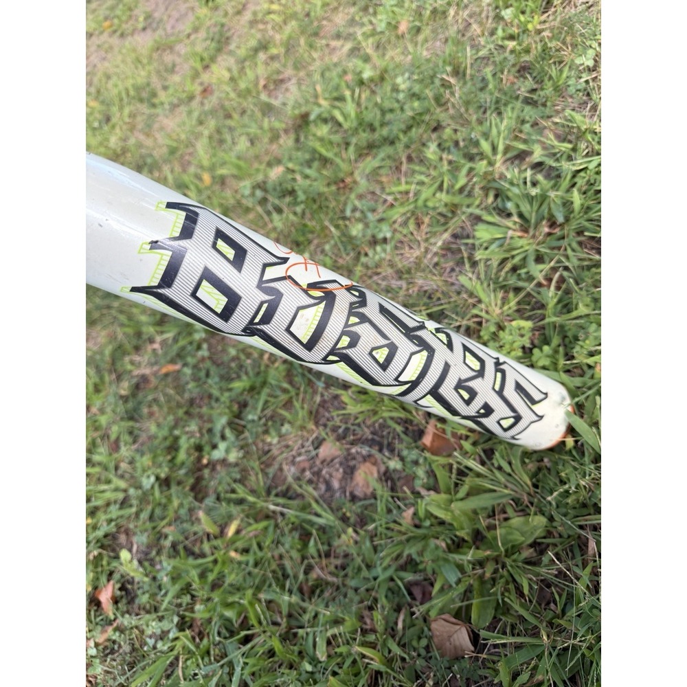 DeMarini Bustos Fastpitch Softball Bat 32in 19oz -13 BFP14 Crystl Bustos White
